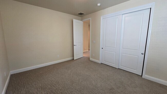 Building Photo - 2205 Heavenly View Trail