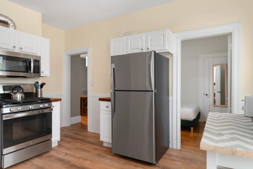 Building Photo - 87 Vernon St