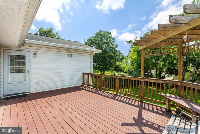 Building Photo - 11821 Charen Ln