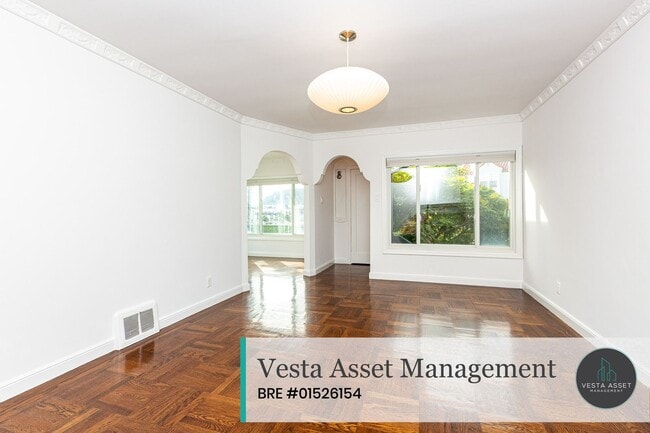 Building Photo - Bright 2BR + Office Single-Family Home wit...