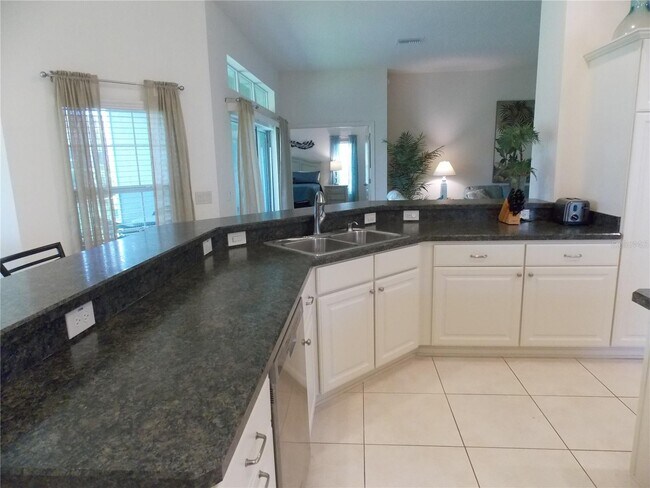 Building Photo - 1512 Shale Trail Loop