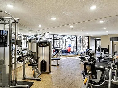 Building Photo - 7200 York Ave S