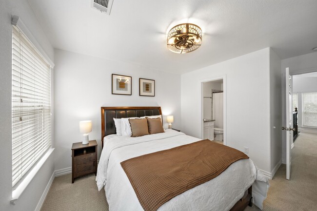 Building Photo - 1505 Wentworth St