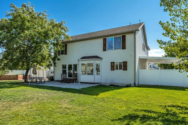 Building Photo - 6790 Greenfield Ln