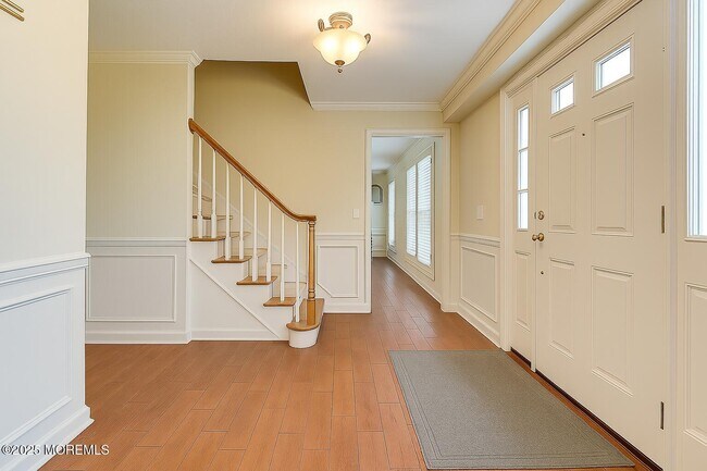 Building Photo - 19 Monterey Dr