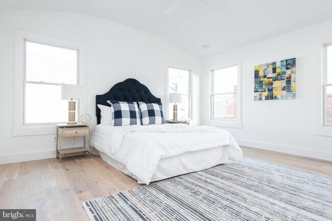 Building Photo - 309 N Patrick St