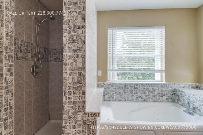 Building Photo - 2073 Stone Bridge Dr