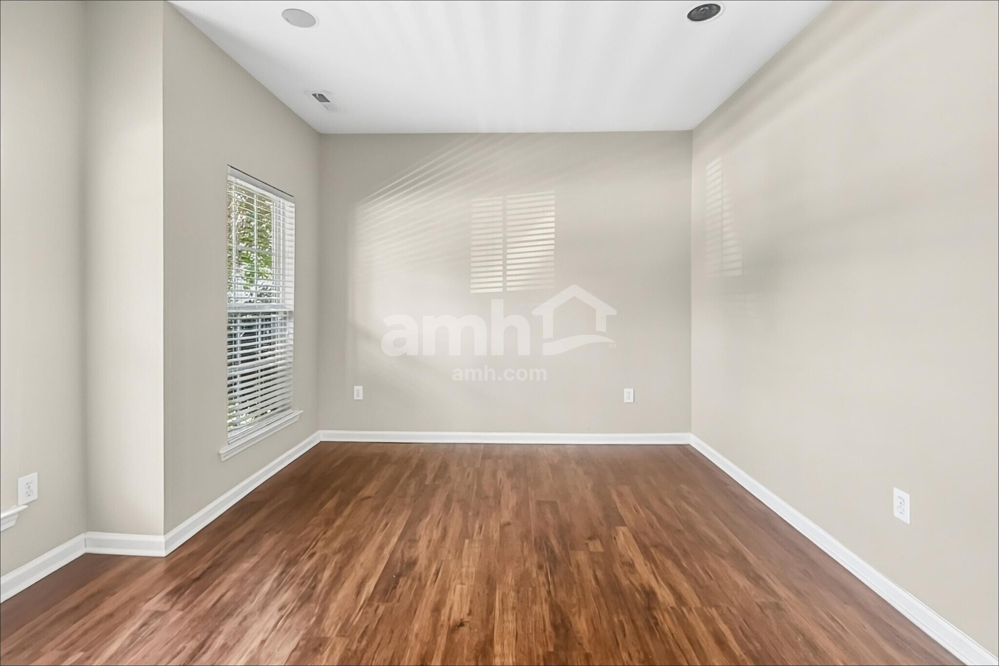 Building Photo - 405 Bedstraw Ct