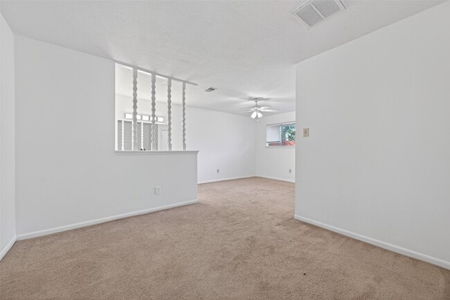 Building Photo - 2603 Shady Bayou Ln