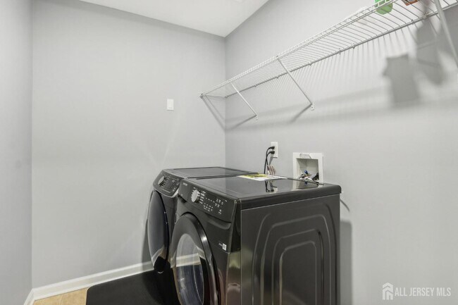 Building Photo - 206 Shields Ct