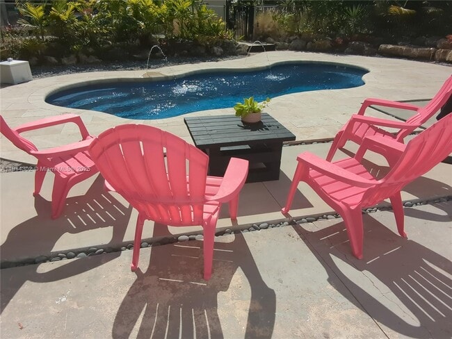 Building Photo - 11324 Palm Tree Ln