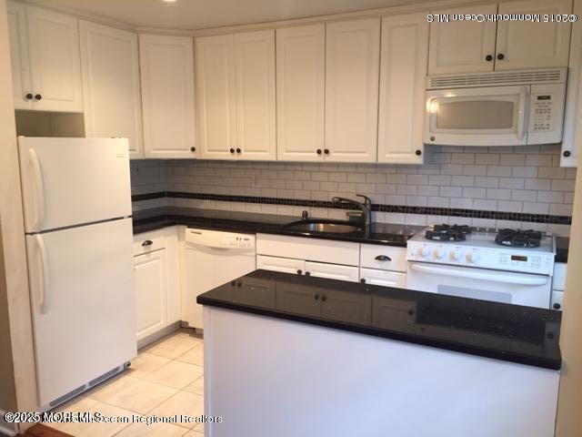 Building Photo - 139 Manor Dr