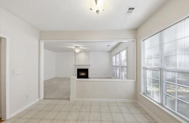 Building Photo - 510 Keeneland Ave