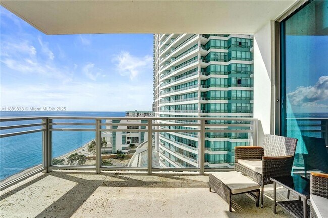 Building Photo - 3535 S Ocean Dr