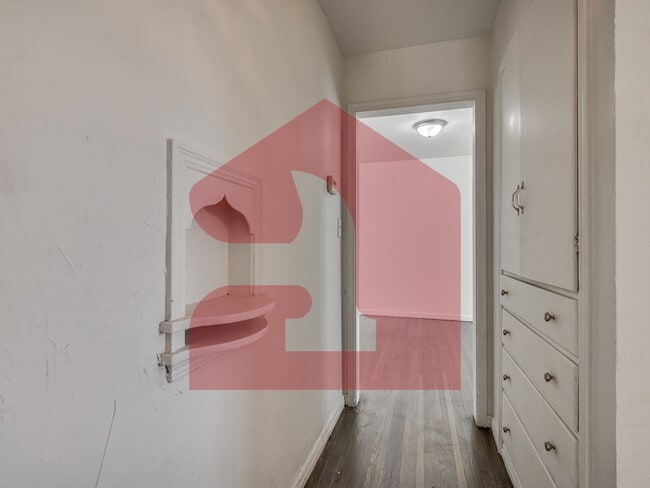 Building Photo - 2017 Downing St