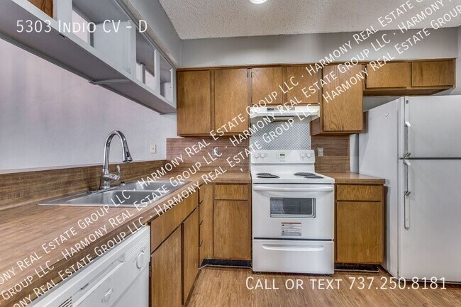 Building Photo - 5303 Indio Cove