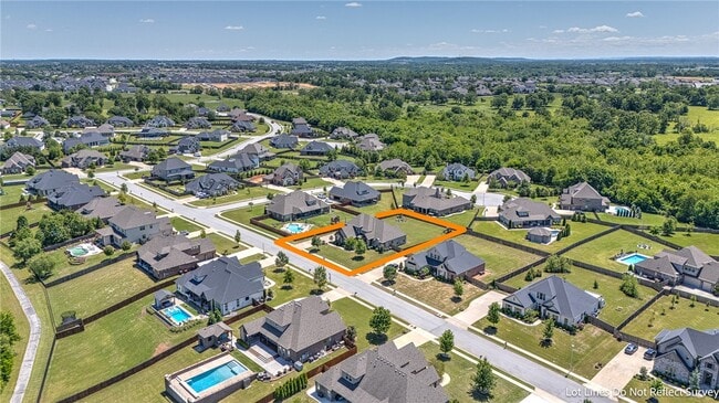 Building Photo - 1007 Bendelow Dr