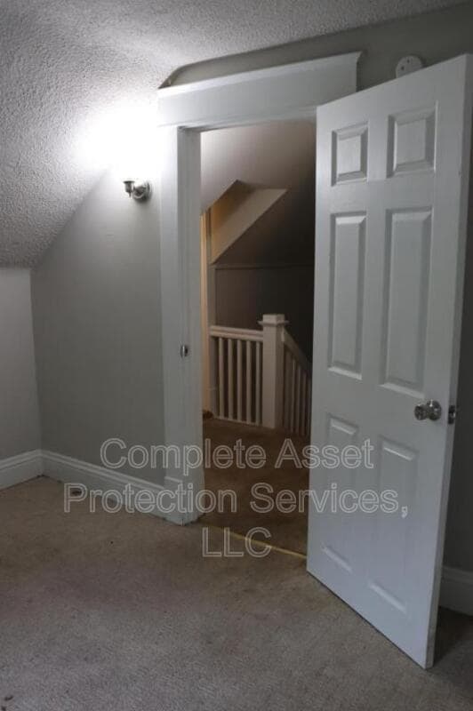 Building Photo - 105 Norton St