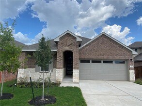 Building Photo - 305 Peace Pipe Way