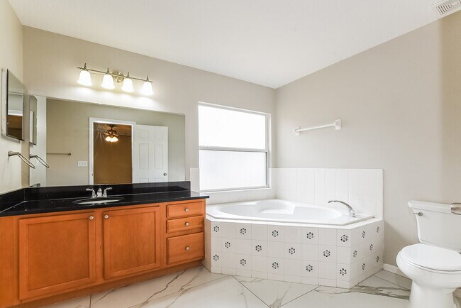 Building Photo - 4132 Waltham Forest Dr