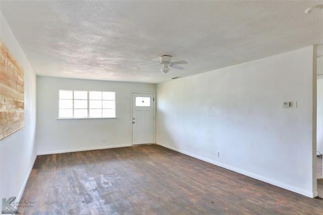 Building Photo - 1634 Briarwood St