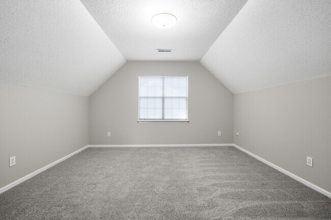 Building Photo - 3378 Chadbury Dr NW