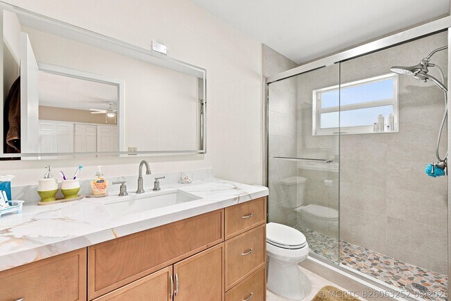 Building Photo - 14499 Canalview Dr