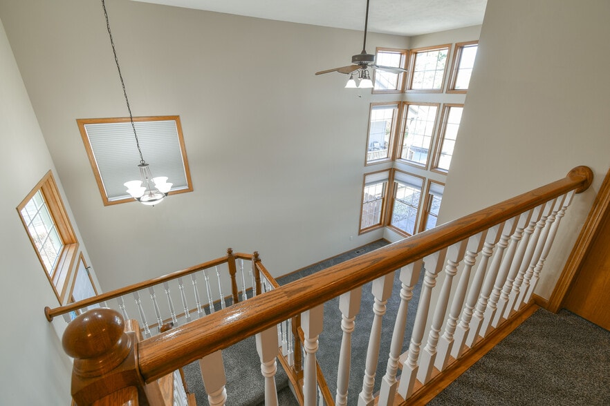 Building Photo - 9412 Forest Glen Dr