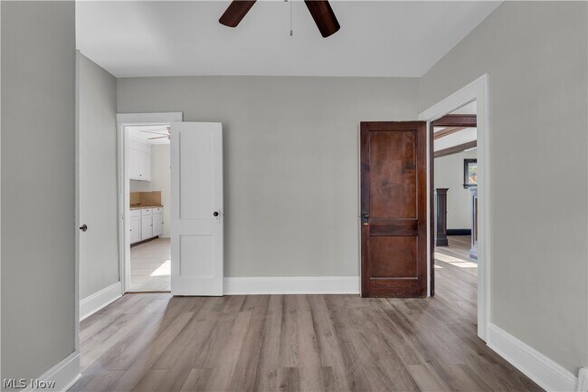 Building Photo - 12812 Parkhill Ave