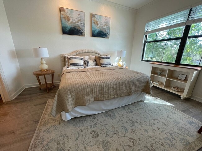 Building Photo - 2377 Ravenna Blvd