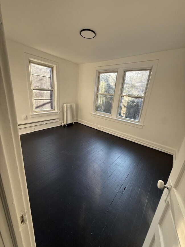 Building Photo - 2120 Susquehanna St