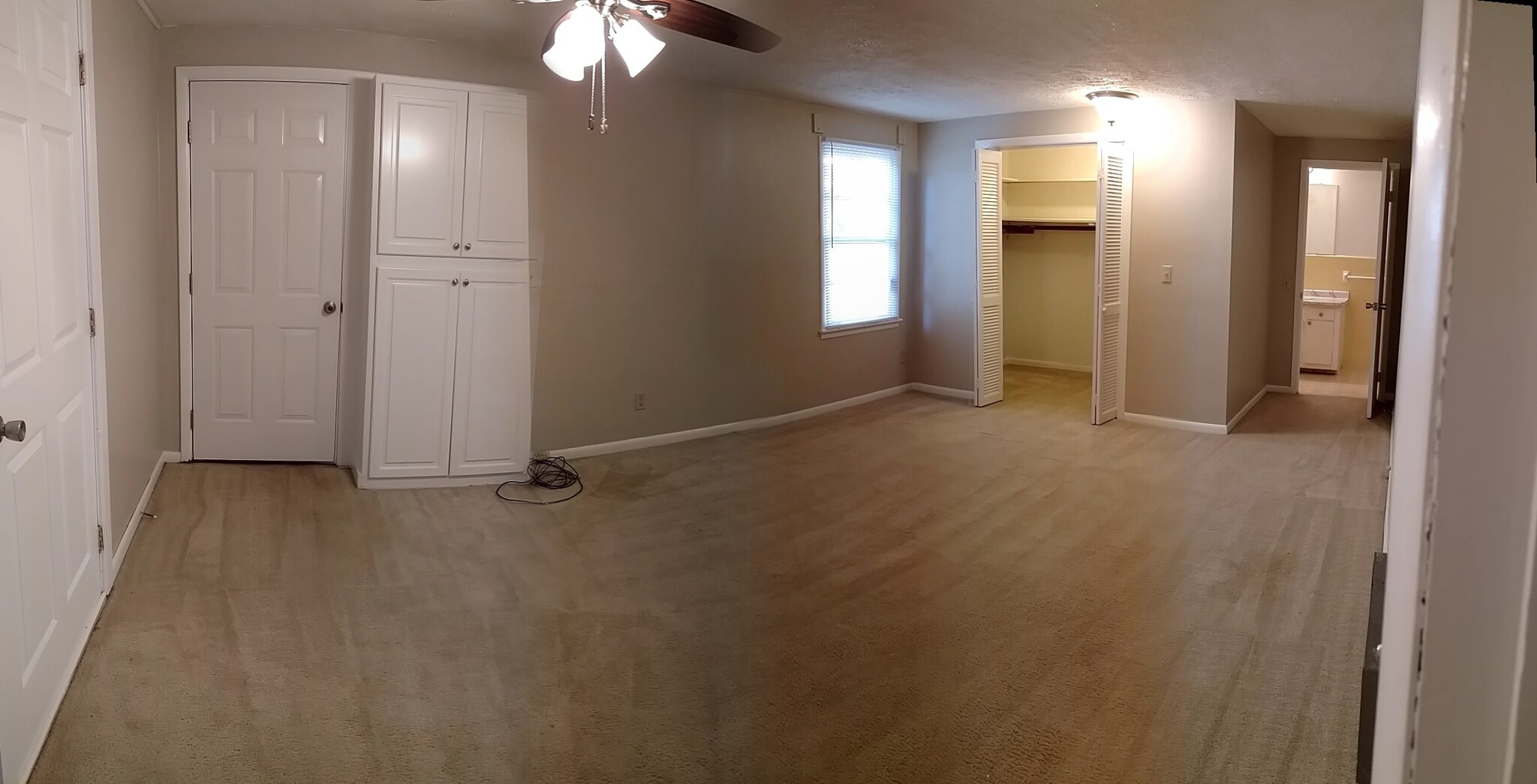 Master BedRoom with real Walkin Closet - 390 N Lanier St