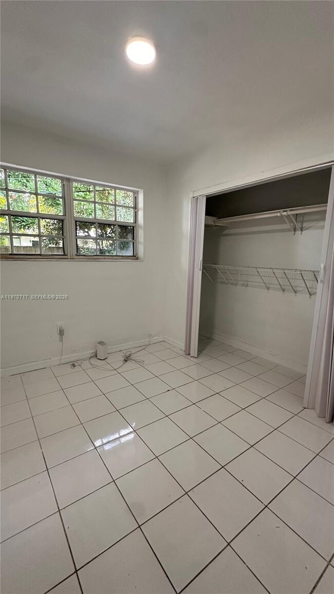 Building Photo - 110 NW 198th St