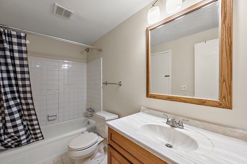 Building Photo - 36702 Park Pl Dr