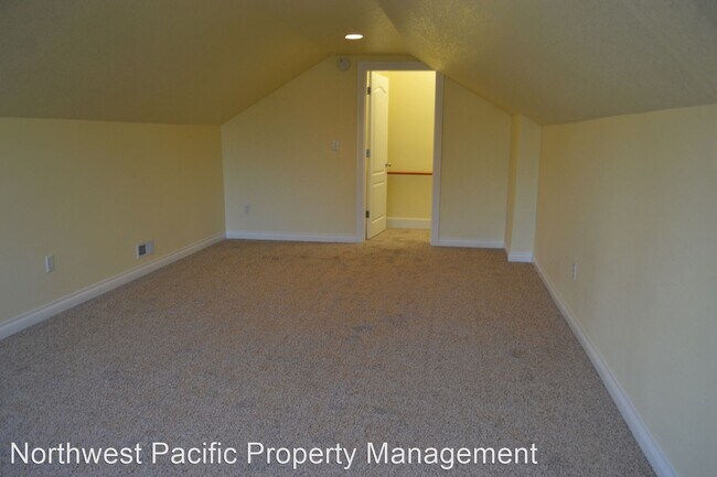Building Photo - 3 br, 2.5 bath House - 947 Burley Hill Dri...