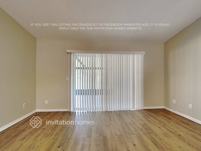 Building Photo - 419 Forest Oak Dr