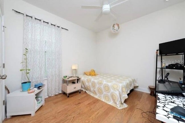 Building Photo - 2403 Beacon Landing Cir