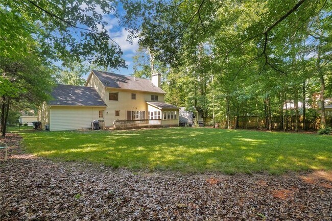 Building Photo - 295 Oakmere Rd