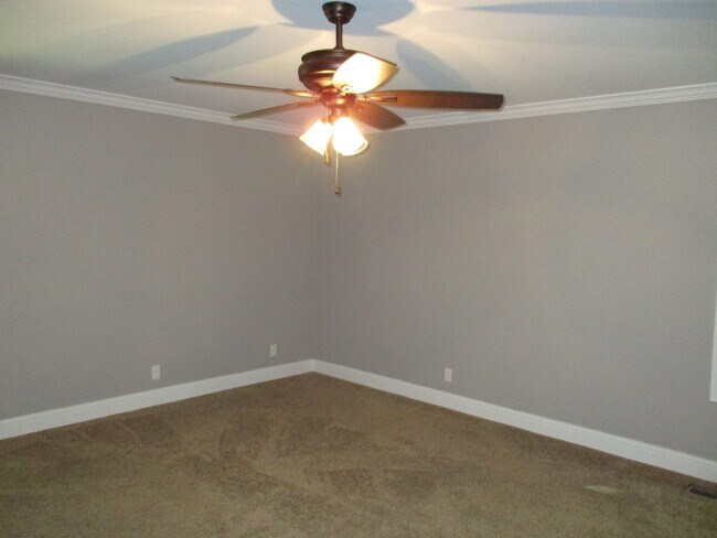 Building Photo - 3 Bedroom 2 Bath Home For Rent Across From...