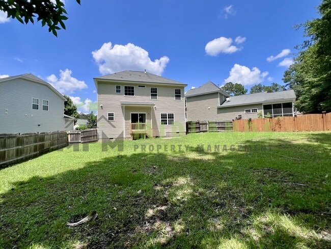 Building Photo - 464 Edenhall Dr