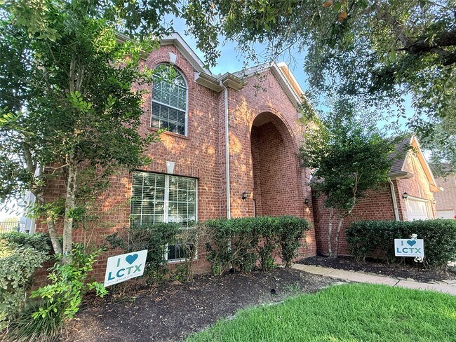 Building Photo - 2144 Brittany Colony Dr