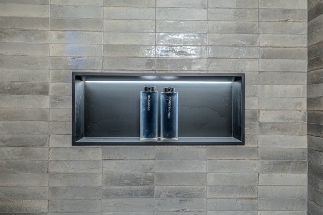 Building Photo - 1940 Harle Ave NW