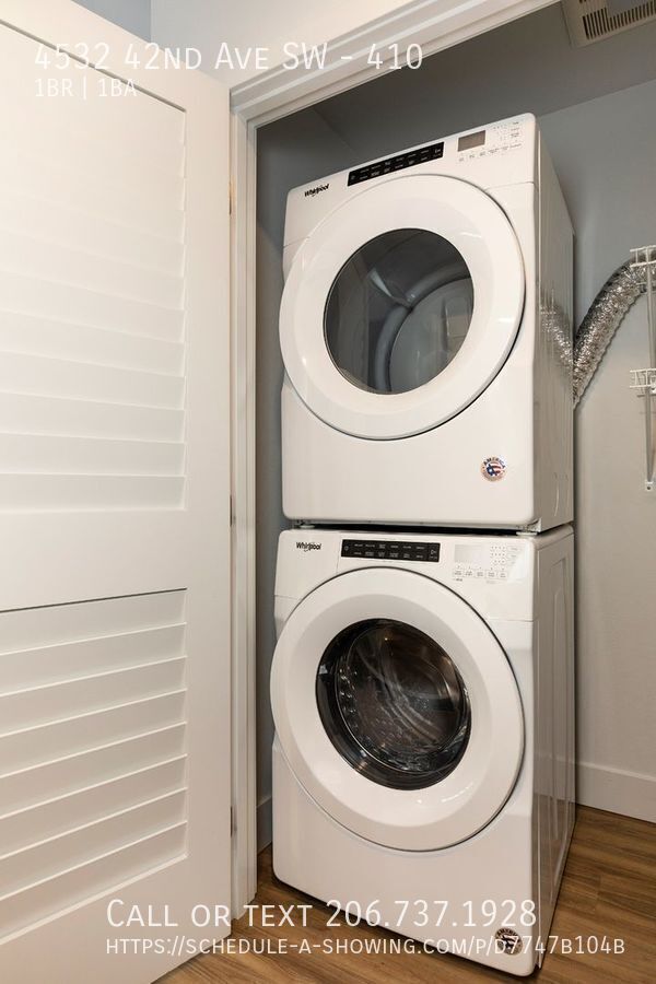 Building Photo - 4532 42nd Ave SW