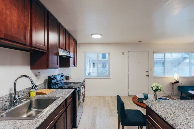 Floorplan - 1008 E 23rd St