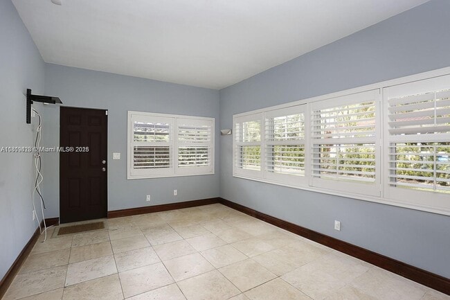 Building Photo - 1545 Baracoa Ave