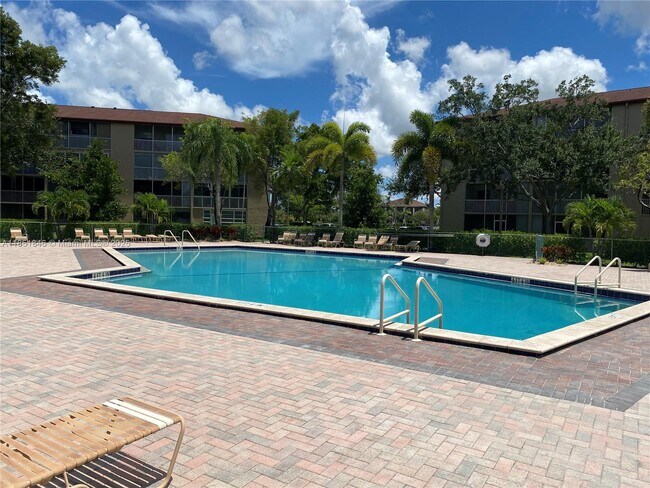 Building Photo - 801 SW 133rd Terrace