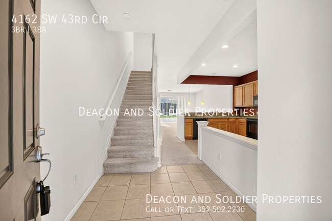 Building Photo - 4162 SW 43rd Cir
