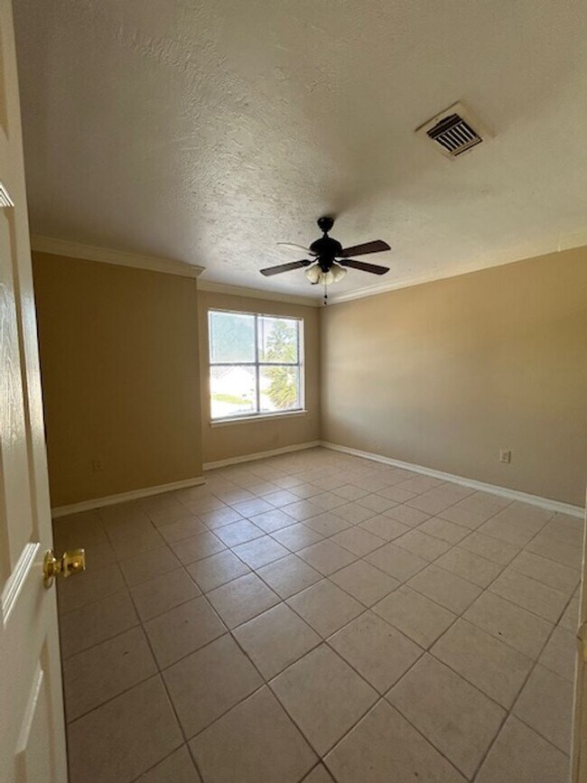 Building Photo - 751 Hammond Manor Dr