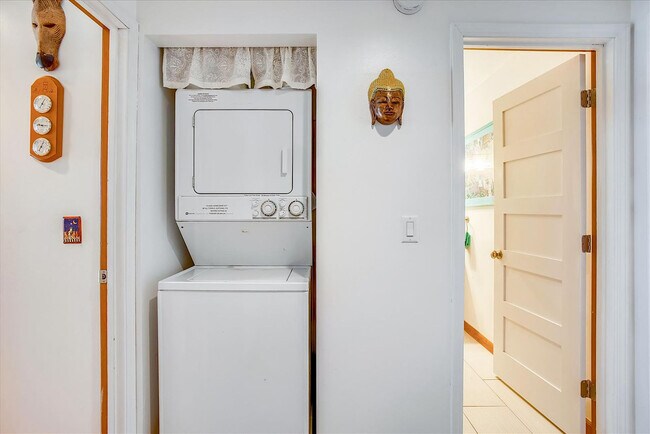 Building Photo - 6100 A1A S