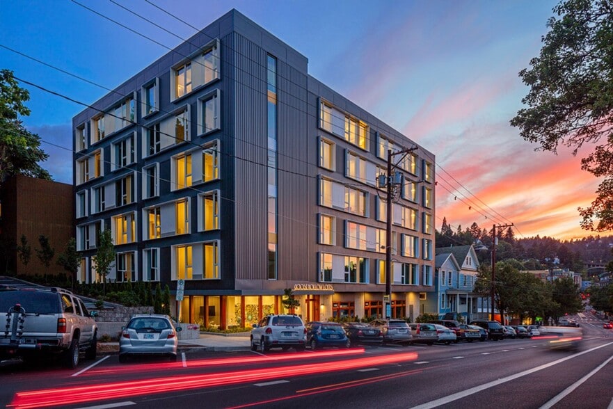 Interior Photo - Goose Hollow Lofts